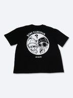STAY CURIOUS FISHEYE BOXY TEE - OBSIDIAN