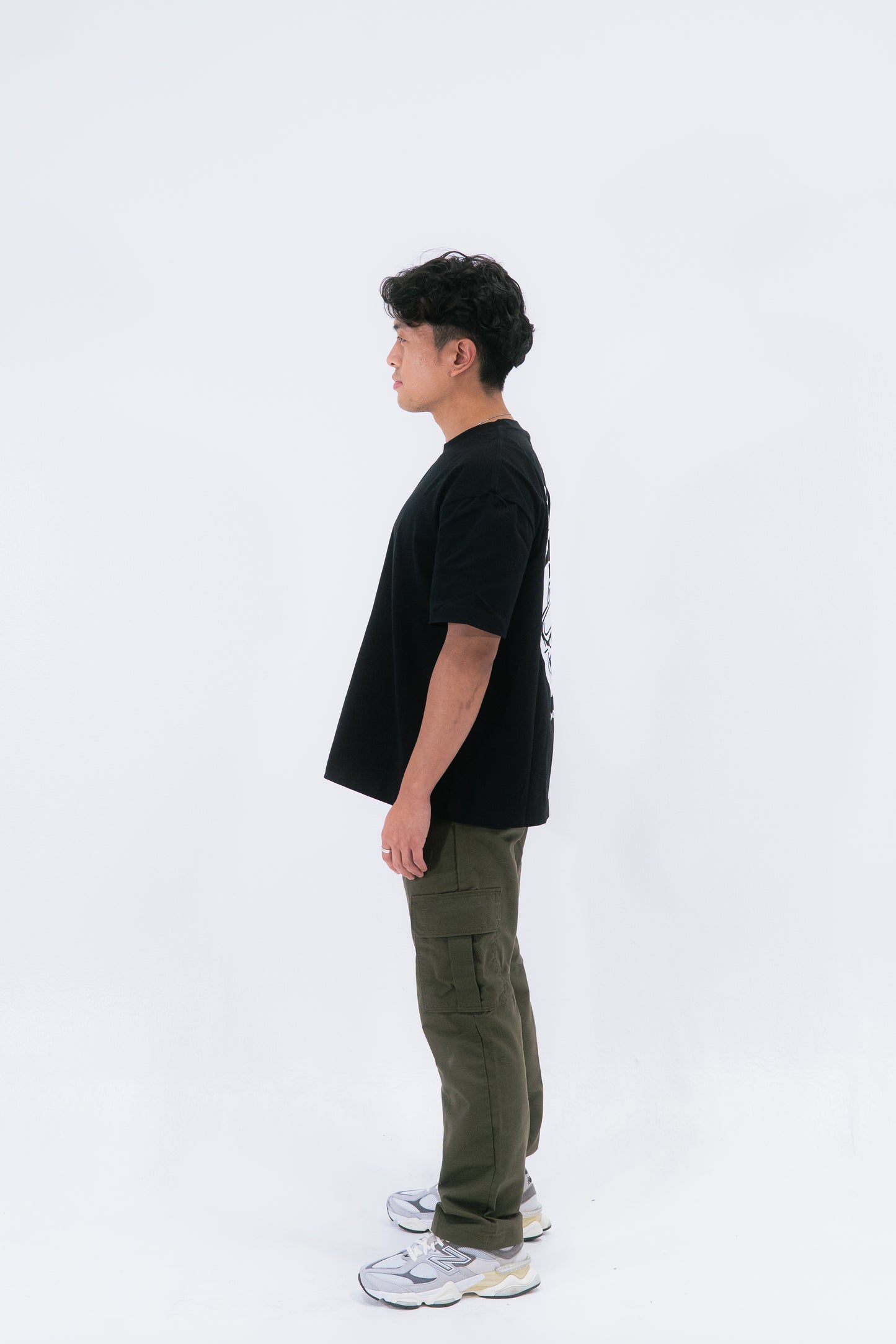 STAY CURIOUS FISHEYE BOXY TEE - OBSIDIAN