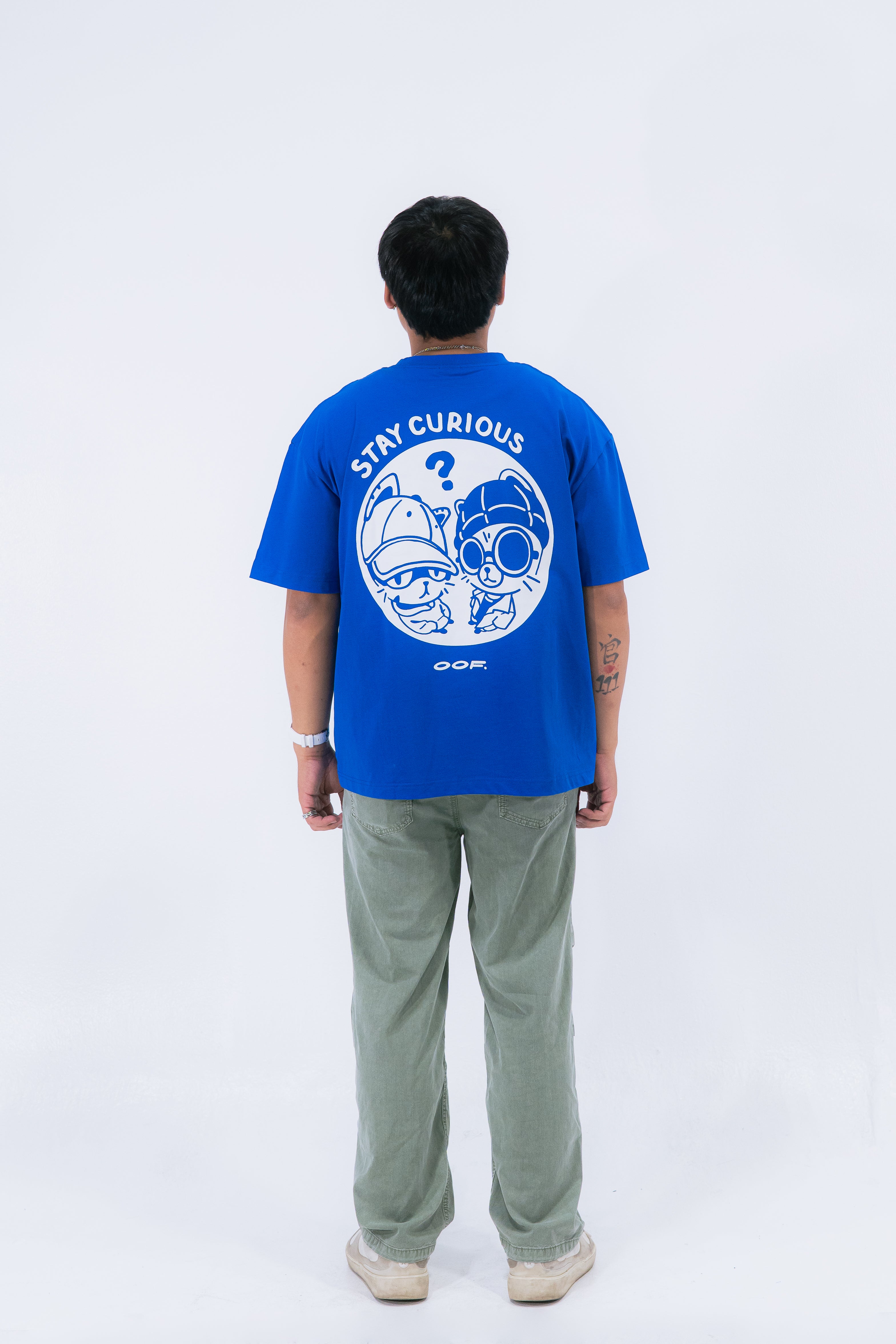 STAY CURIOUS FISHEYE BOXY TEE - COBALT